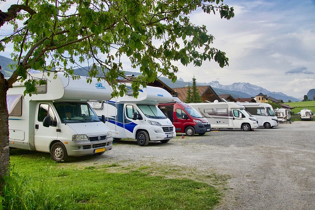 What Are the Differences Between Full-Time and Part-Time RV Insurance?